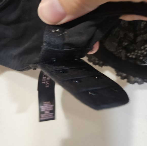 Victoria Secret Black Lace Bra - Picture 7 of 8